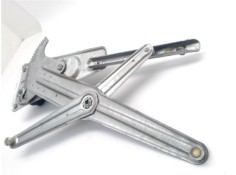 Recambio de elevalunas manual delantero derecho para renault twingo i (c06) 1.2 (c066/67/68) referencia OEM IAM 7700818266  