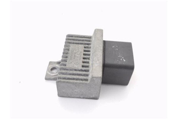 Recambio de caja precalentamiento para renault megane ii berlina 3p 1.5 authentique confort referencia OEM IAM 7700115078  
