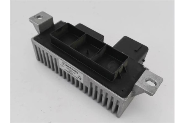 Recambio de caja precalentamiento para nissan qashqai (j10) 1.6 360 referencia OEM IAM 8200558438A  
