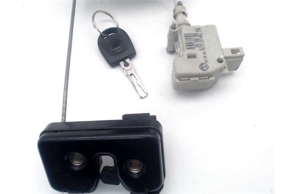 Recambio de cierre electromagnetico porton para seat cordoba berlina (6k2) 1.6 referencia OEM IAM 6K5862159B  