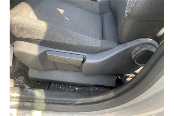Recambio de asiento delantero izquierdo para citroen c3 aircross 1.2 c-series referencia OEM IAM 1635508080  
