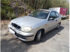 daewoo lanos del año 2000