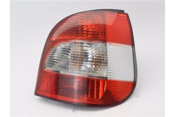 Recambio de piloto trasero derecho para renault scenic i (ja...) 1.6 16v (ja0b, ja04, ja11) referencia OEM IAM 7700428055  