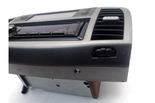 Recambio de radio / cd para nissan micra (k12e) 1.2 16v referencia OEM IAM 24856AX609 AX6095541402 