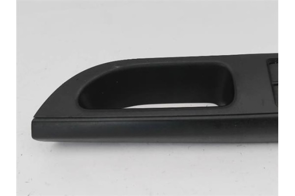 Recambio de mando elevalunas delantero izquierdo para seat cordoba berlina (6l2) 1.9 tdi referencia OEM IAM 6L1867171C  