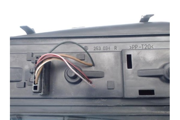 Recambio de piloto trasero derecho para smart micro compact car 600 referencia OEM IAM Q0012861V001000000  