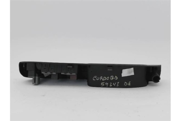 Recambio de mando elevalunas delantero izquierdo para seat cordoba berlina (6l2) 1.9 tdi referencia OEM IAM 6L1867171C  