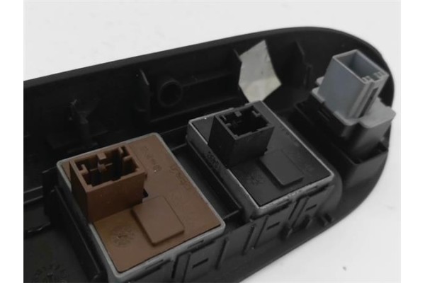 Recambio de mando elevalunas delantero izquierdo para seat cordoba berlina (6l2) 1.9 tdi referencia OEM IAM 6L1867171C  