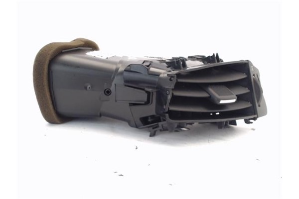 Recambio de rejilla entrada de aire para opel astra j 1.6 referencia OEM IAM 13303921  