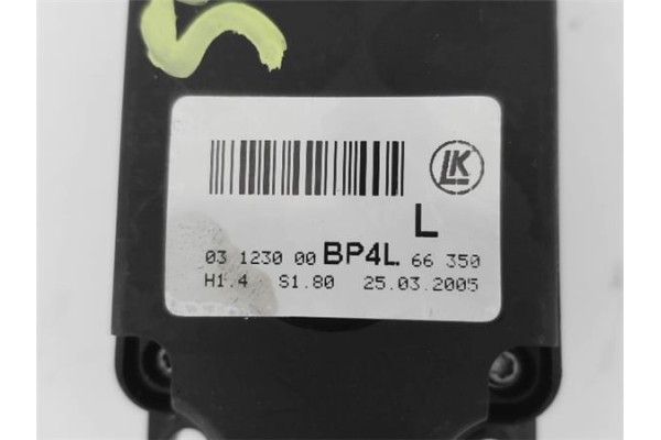 Recambio de mando elevalunas delantero izquierdo para mazda 3 sedán (bk) 1.6 di turbo referencia OEM IAM BP4L66350  