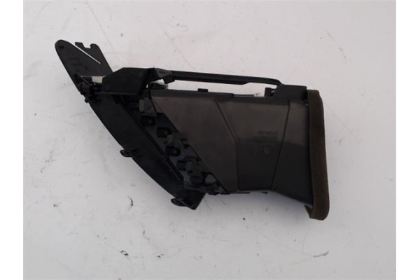 Recambio de rejilla entrada de aire para opel astra j 1.6 referencia OEM IAM 13303921  