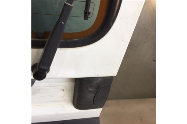 Recambio de puerta trasero izquierda para renault kangoo i (f/kc0) 1.2 (kc0a, kc0k, kc0f, kc01) referencia OEM IAM 7751468943  