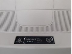 Recambio de embellecedor luz techo para renault megane iv berlina 5p 1.2 experience referencia OEM IAM 969806373 264301419R 