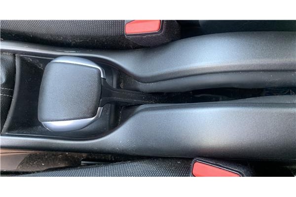 Recambio de consola para citroen c3 aircross 1.2 c-series referencia OEM IAM YQ000630CY Recambio de consola para citroen c3 aircross 1.2 c-series referencia OEM IAM YQ000630CY