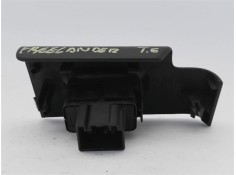 Recambio de mando elevalunas trasero izquierdo para land rover freelander (ln) 2.0 di referencia OEM IAM ELH500070PUY  