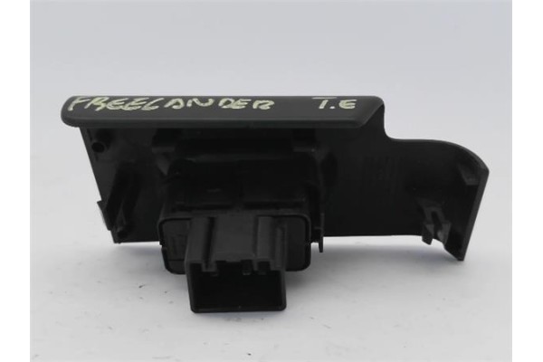 Recambio de mando elevalunas trasero izquierdo para land rover freelander (ln) 2.0 di referencia OEM IAM ELH500070PUY  