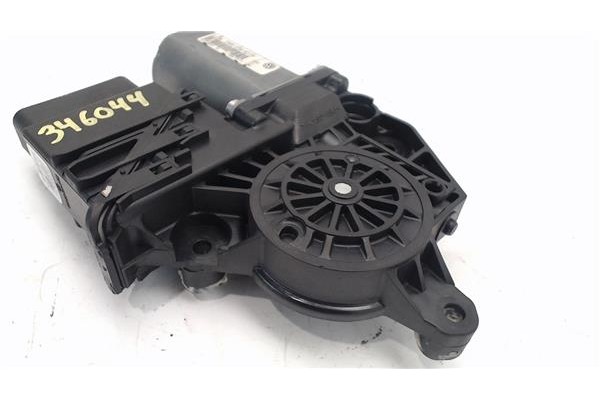 Recambio de motor elevalunas trasero izquierdo para volkswagen golf v plus (5m1) 2.0 tdi 16v referencia OEM IAM   