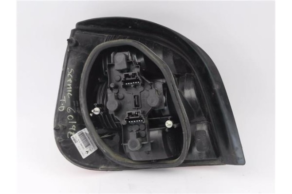 Recambio de piloto trasero derecho para renault scenic i (ja...) 1.6 16v (ja0b, ja04, ja11) referencia OEM IAM 7700428055  