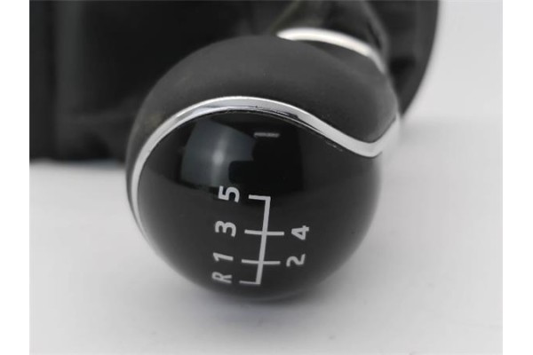 Recambio de pomo palanca cambio para seat ibiza (6l1) 1.9 tdi referencia OEM IAM 6L0863279F  