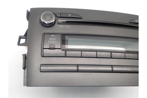 Recambio de radio / cd para toyota auris (e15) 2.0 d-4d referencia OEM IAM 8612002A70  
