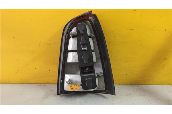 Recambio de piloto trasero izquierdo para opel vectra b caravan 1.8 básico (1999) referencia OEM IAM   