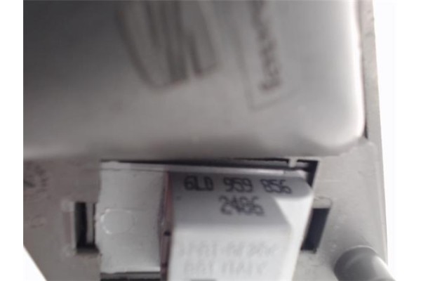 Recambio de manilla int. puerta delantero derecha para seat ibiza (6l1) 1.4 fresh referencia OEM IAM 6L0837114H 6L3837085D 