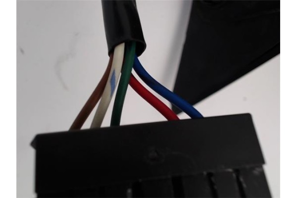 Recambio de retrovisor electrico izquierdo para peugeot 406 berlina (s1/s2) 2.0 16v referencia OEM IAM 8151T2  