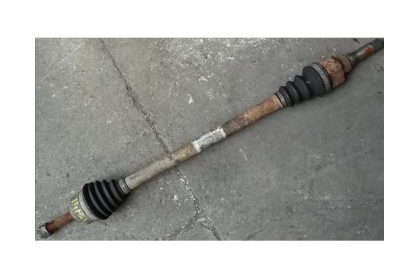 Recambio de palier delantero derecho para citroen c3 1.4 hdi referencia OEM IAM   