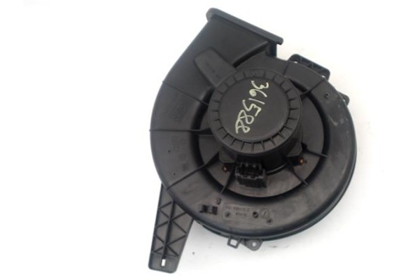 Recambio de motor calefaccion para volkswagen polo iv (9n1) 1.4 tdi referencia OEM IAM 6Q1820015C  
