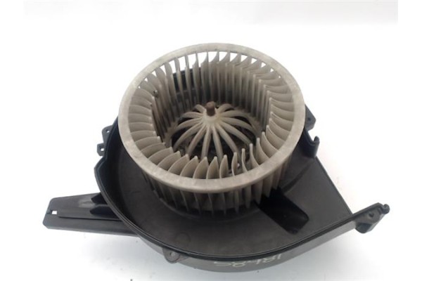 Recambio de motor calefaccion para volkswagen polo iv (9n1) 1.4 tdi referencia OEM IAM 6Q1820015C  