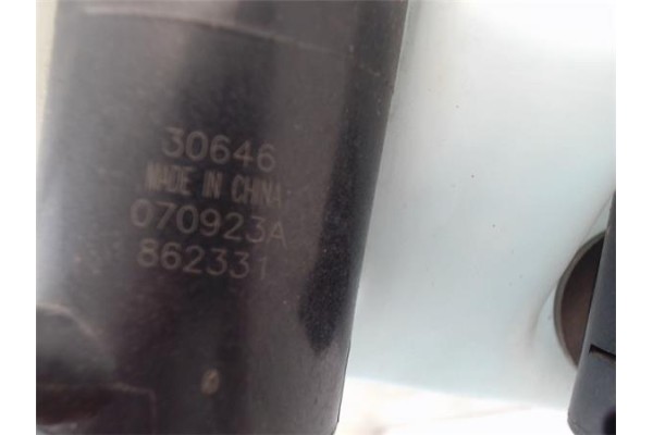 Recambio de deposito limpiaparabrisas para fiat sedici (189) 1.9 jtd 8v 120 emotion referencia OEM IAM 71750157 71742615 