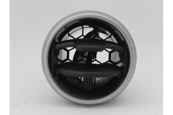 Recambio de rejilla entrada de aire para nissan qashqai (j10) 1.6 360 referencia OEM IAM 68760JD10A P10670 