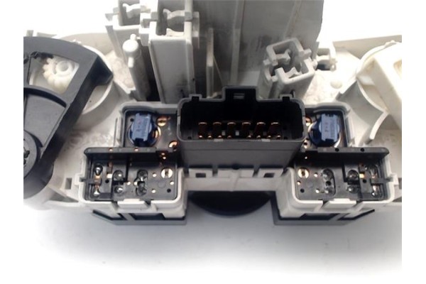 Recambio de mandos calefaccion / a.a. para nissan micra (k12e) 1.2 16v referencia OEM IAM 27510AX73A 27510AX701 