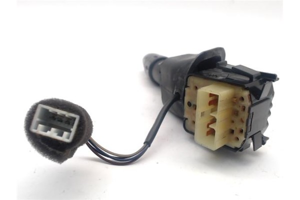 Recambio de mando limpiaparabrisas para chevrolet nubira wagon 2.0 cdx referencia OEM IAM 96552843  