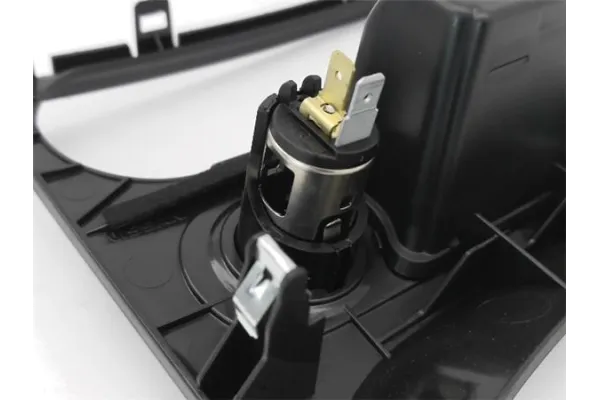 Recambio de embellecedor consola salpicadero para nissan qashqai (j10) 1.6 360 referencia OEM IAM 27570BR00A P10450A77500 