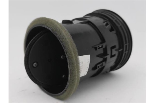 Recambio de rejilla entrada de aire para nissan qashqai (j10) 1.6 360 referencia OEM IAM 68760JD10A P10670 