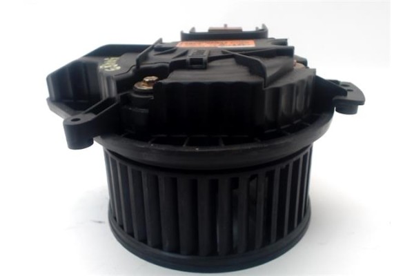 Recambio de ventilador calefaccion para audi a4 avant (8e) 1.9 tdi (96kw) referencia OEM IAM 8E1820021E K01000CCW 