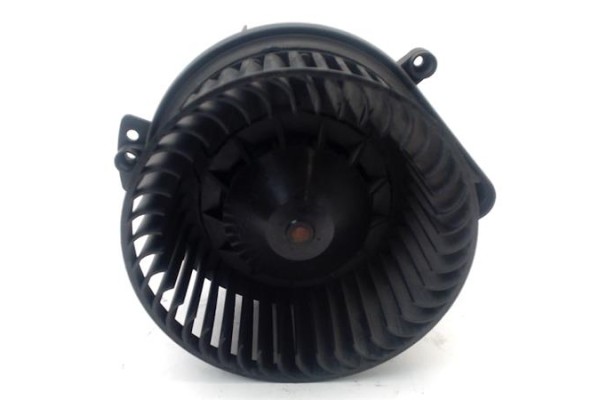 Recambio de ventilador calefaccion para audi a4 avant (8e) 1.9 tdi (96kw) referencia OEM IAM 8E1820021E K01000CCW 