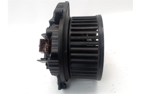 Recambio de ventilador calefaccion para audi a4 avant (8e) 1.9 tdi (96kw) referencia OEM IAM 8E1820021E K01000CCW 
