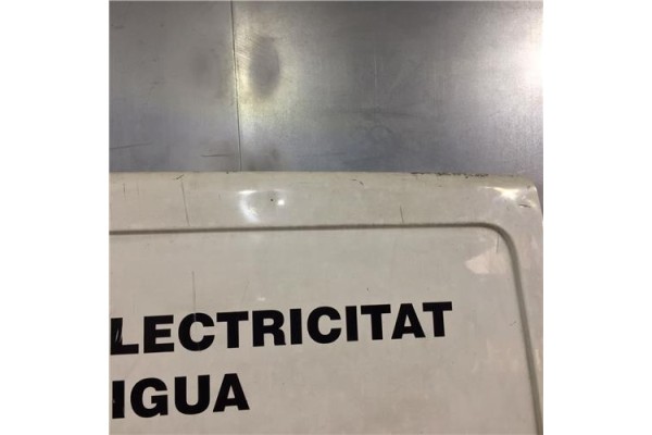 Recambio de puerta trasero derecha para ford transit furgón (fa_ _) 2.0 di (fae_, faf_, fag_) referencia OEM IAM 4488942  