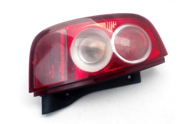 Recambio de piloto trasero izquierdo para nissan micra (k12e) 1.2 16v referencia OEM IAM 26559AX720  