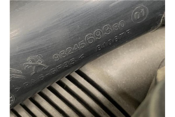 Recambio de tubo intercooler para citroen c3 aircross 1.2 c-series referencia OEM IAM 9824569380  