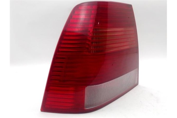 Recambio de piloto trasero izquierdo para volkswagen bora berlina (1j2) 1.6 referencia OEM IAM 1J5945095AA  