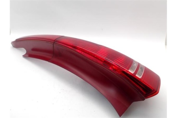 Recambio de piloto trasero derecho para citroen c4 berlina 1.6 exclusive plus referencia OEM IAM 6351T8  