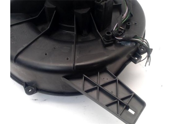 Recambio de motor calefaccion para audi a2 (8z) 1.4 referencia OEM IAM 6Q1820015  
