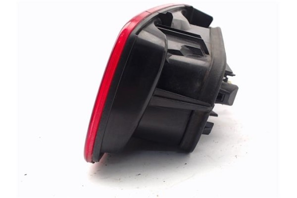 Recambio de piloto porton trasero izquierdo para renault laguna ii (bg0) 1.9 dci (bg1a, bg1w) referencia OEM IAM 8200262110  