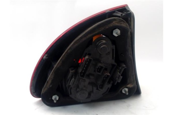 Recambio de piloto trasero derecho para seat leon (1m1) 1.9 tdi referencia OEM IAM 1M6945112  