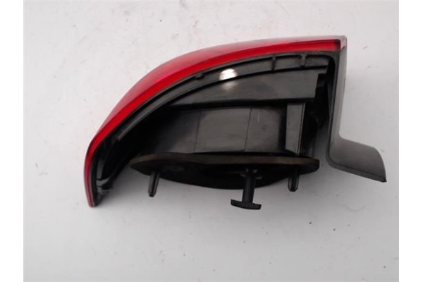 Recambio de piloto trasero derecho para renault laguna ii (bg0) 1.9 dci (bg1a, bg1w) referencia OEM IAM 8200262668  