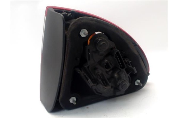 Recambio de piloto trasero izquierdo para seat leon (1m1) 1.9 tdi referencia OEM IAM 1M6945111  