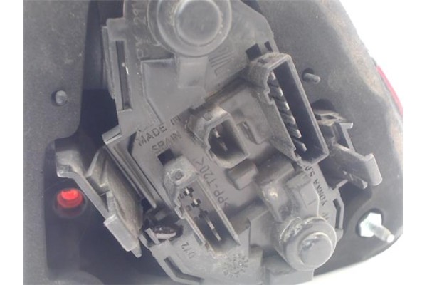 Recambio de piloto trasero izquierdo para seat leon (1m1) 1.9 tdi referencia OEM IAM 1M6945111  
